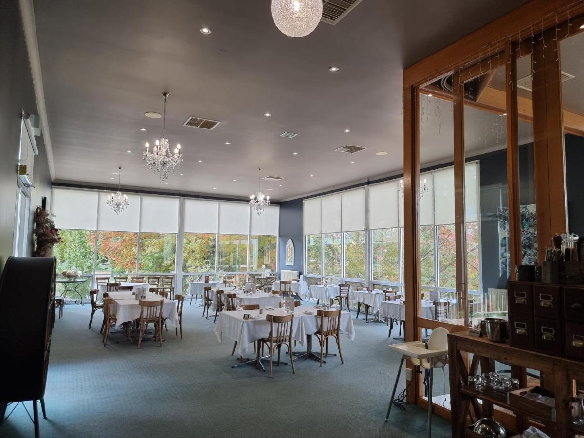 Tumbarumba Motel & Elms Restaurant Екстериор снимка