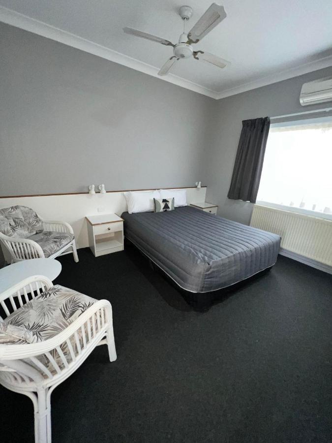 Tumbarumba Motel & Elms Restaurant Екстериор снимка