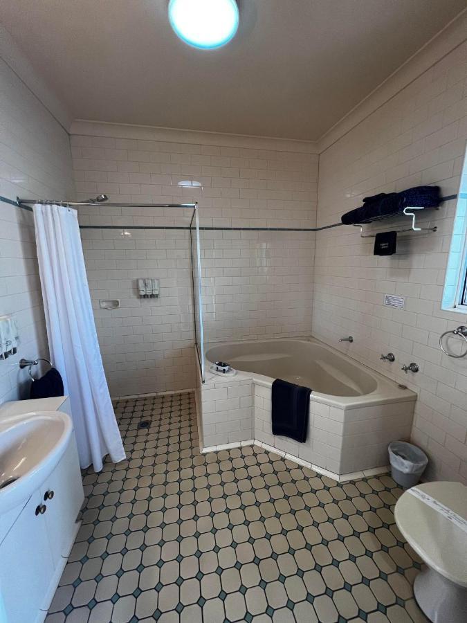 Tumbarumba Motel & Elms Restaurant Екстериор снимка