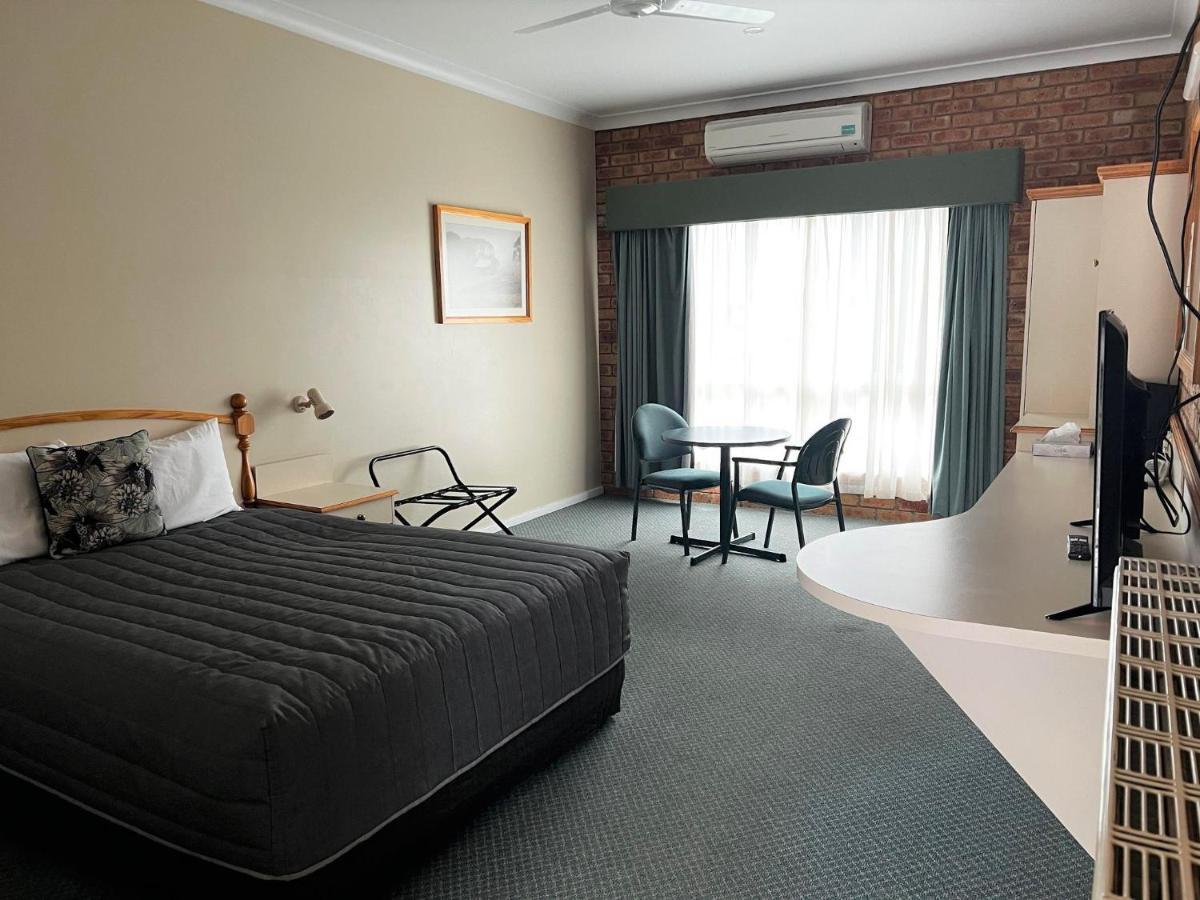 Tumbarumba Motel & Elms Restaurant Екстериор снимка