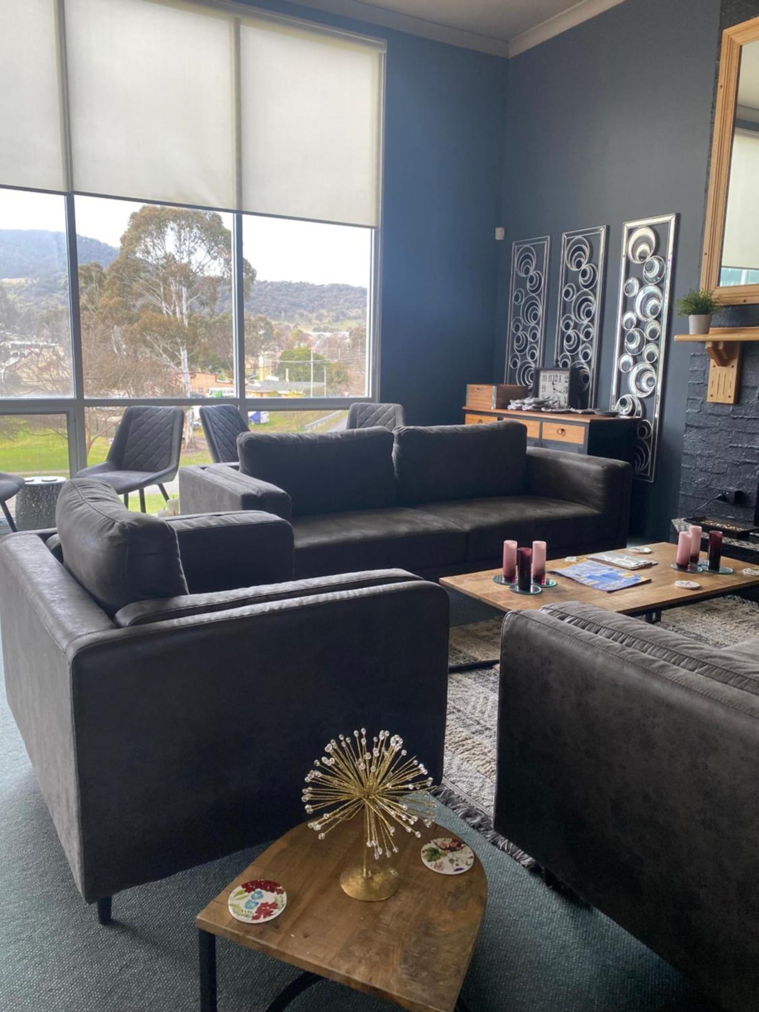Tumbarumba Motel & Elms Restaurant Екстериор снимка